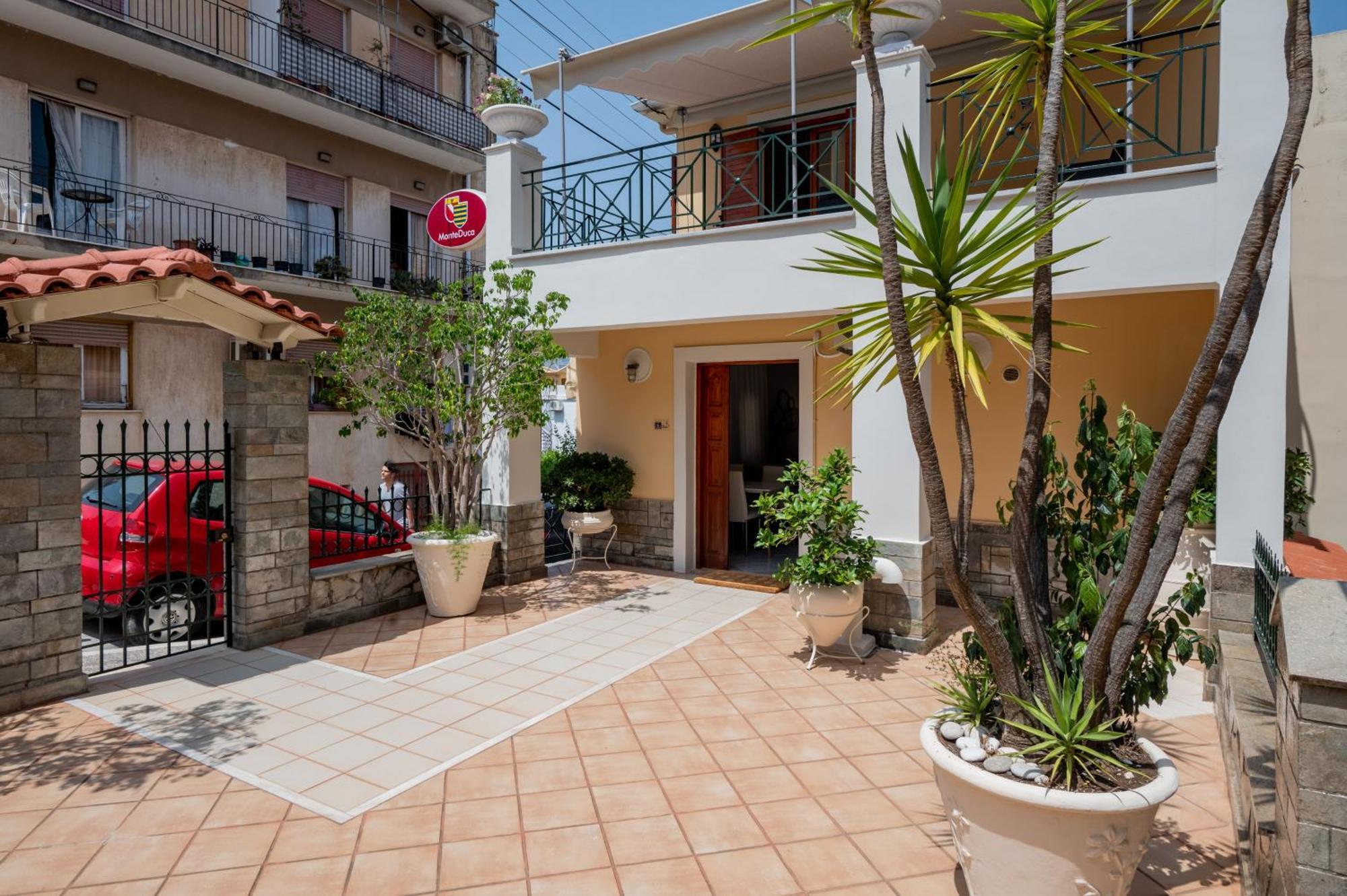 Monteduca Apartments Argostoli  Esterno foto